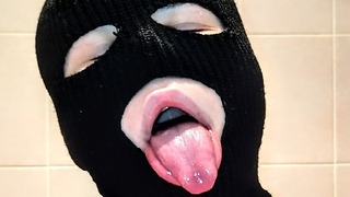 Long Tongue & a Lot of Saliva Kink Fuck Me in the Mouth