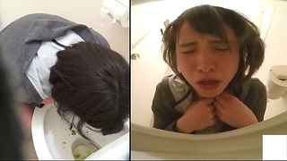 Garotas doentes vomitando vômito vomitando vômito engasgando e vomitando