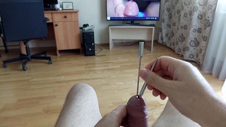 Dubbele diepe urethrale inbrenging van een 11 mm rozenknop-klinkende staaf en een kleine urethrale plug