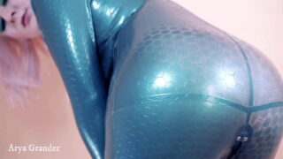 핫 텍스처 처리된 라텍스 고무 캣수트, 곡선형 Milf Arya Grander, 고품질 무료 페티쉬 비디오