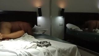 L'étudiante ne peut pas arrêter de gémir et de crier quand j'ai léché sa petite chatte et je me suis fait baiser fort