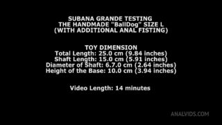 Subana Grande тества ръчно изработения Balldog размер L с допълнителен анален фистинг Twt174