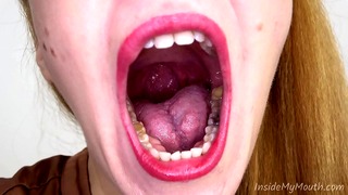 Mouth fetish – Delia