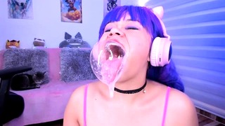 Bulging Throat Bubbles